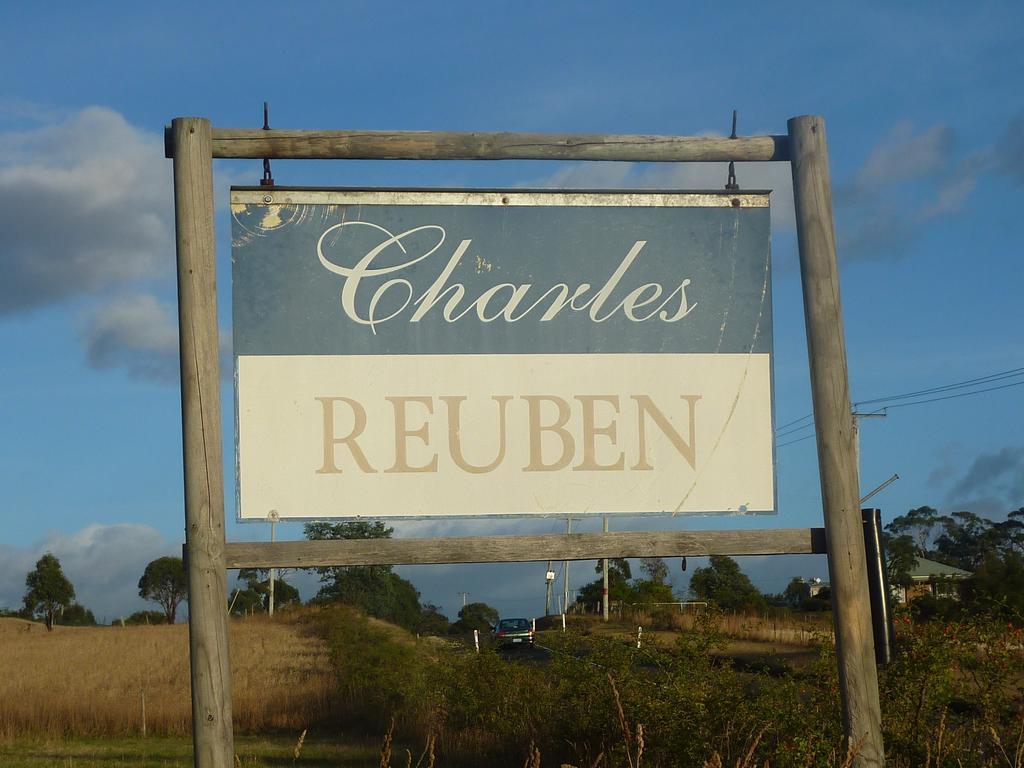 Charles Reuben Estate Guest House Hobart Exterior photo